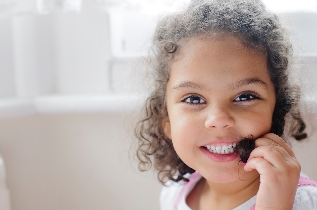 Portrait of smiling 5 years old Girl, Horizontal